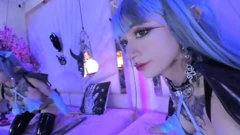 Snapshot of zephirah_abney chatting on 5, 12, 2024 online show from 5, 12, 2024