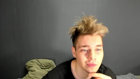 Snapshot of zeriixx chatting on 2, 5, 2026 Ethan online show from 2, 5, 2026