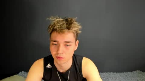 Snapshot of zeriixx chatting on 6, 5, 2026 Ethan online show from 6, 5, 2026