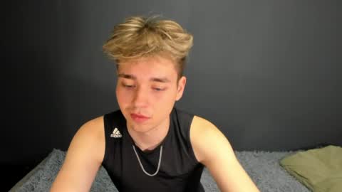 Snapshot of zeriixx chatting on 7, 5, 2026 Ethan online show from 7, 5, 2026