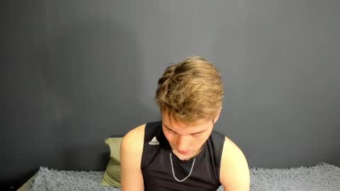 Snapshot of zeriixx chatting on 8, 5, 2026 Ethan online show from 8, 5, 2026