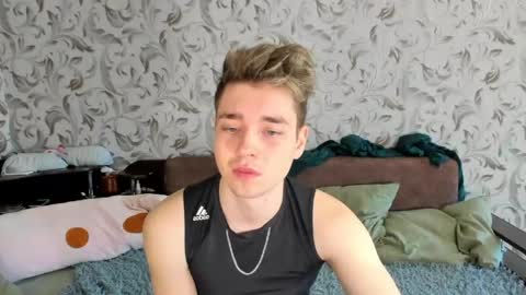 Snapshot of zeriixx chatting on 15, 5, 2026 Ethan online show from 15, 5, 2026