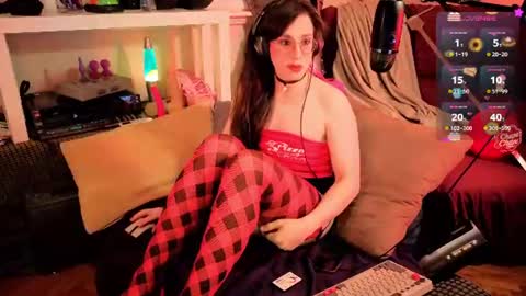 zesty_peach online show from 22, 7, 2026