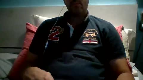 Snapshot of zeus00811 chatting on 9, 9, 2025 zeus online show from 9, 9, 2025