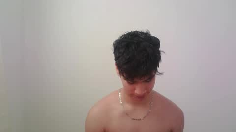 Snapshot of zeus_183 chatting on 8, 11, 2025 zeus_183 online show from 8, 11, 2025