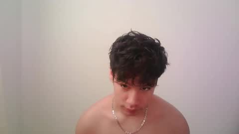 Snapshot of zeus_183 chatting on 13, 11, 2025 zeus_183 online show from 13, 11, 2025