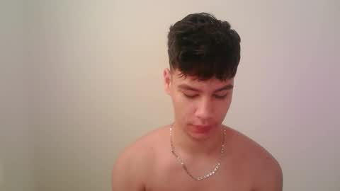 Snapshot of zeus_183 chatting on 24, 11, 2025 zeus_183 online show from 24, 11, 2025