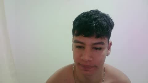 Snapshot of zeus_183 chatting on 5, 12, 2025 zeus_183 online show from 5, 12, 2025