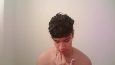 Snapshot of zeus_183 chatting on 16, 12, 2025 zeus_183 online show from 16, 12, 2025