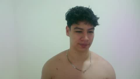 Snapshot of zeus_183 chatting on 14, 4, 2026 zeus_183 online show from 14, 4, 2026