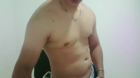 Snapshot of zeus_183 chatting on 15, 4, 2026 zeus_183 online show from 15, 4, 2026