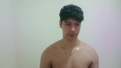Snapshot of zeus_183 chatting on 28, 4, 2026 zeus_183 online show from 28, 4, 2026