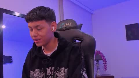 zeus_blaze online show from 18, 9, 2025