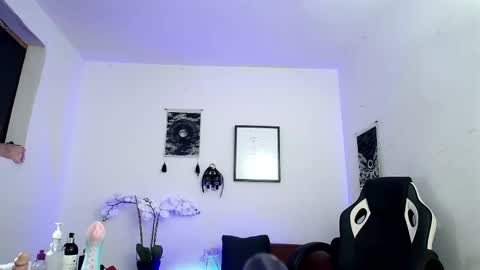 Snapshot of zeus_millers chatting on 5, 3, 2025 zeus_millers online show from 5, 3, 2025