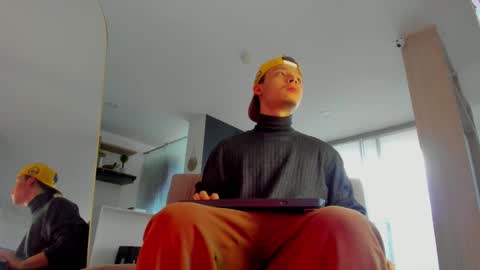 zeus online show from 4, 10, 2025