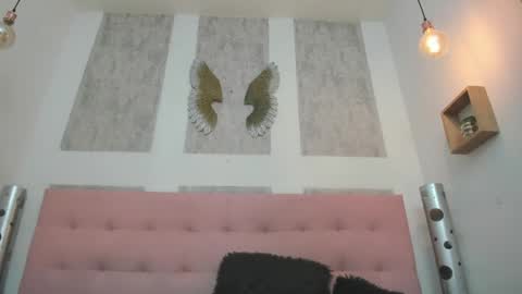 Snapshot of zhamira_21 chatting on 19, 4, 2026 ZHAMIRA ANDRES online show from 19, 4, 2026