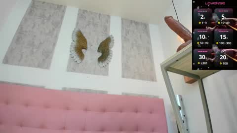 Snapshot of zhamira_21 chatting on 21, 4, 2026 ZHAMIRA ANDRES online show from 21, 4, 2026