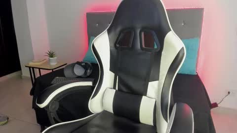 Snapshot of zhingarher chatting on 18, 11, 2025 Zhingarher online show from 18, 11, 2025