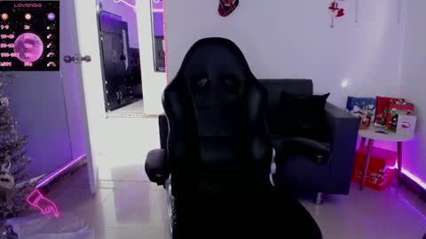 zhoestrong online show from 14, 12, 2024