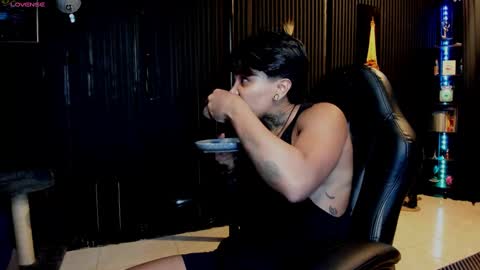 zhoestrong online show from 9, 9, 2025