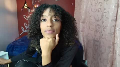 Zia Green online show from 31, 1, 2025