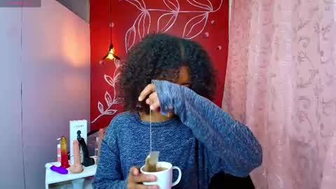 Zia Green online show from 4, 3, 2025