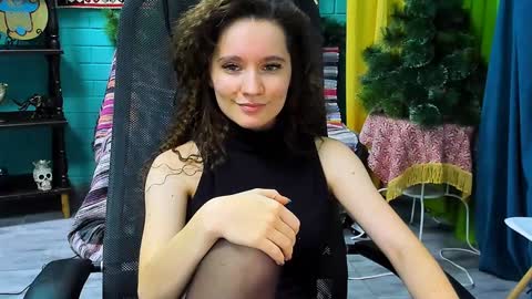 zianichols online show from 7, 1, 2025