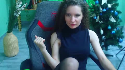 zianichols online show from 8, 1, 2025