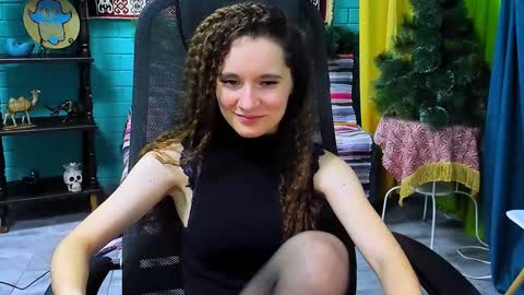 zianichols online show from 9, 1, 2025