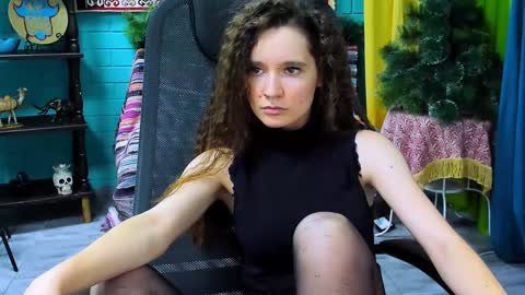 zianichols online show from 13, 1, 2025
