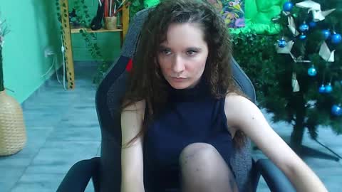 zianichols online show from 13, 1, 2025