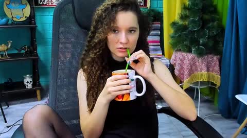 zianichols online show from 14, 1, 2025