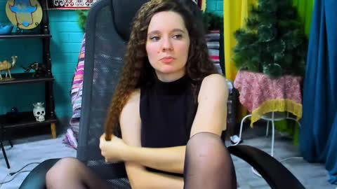 zianichols online show from 14, 1, 2025