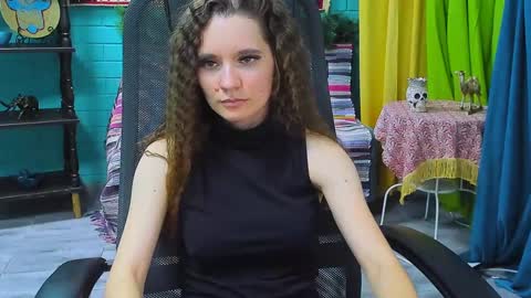 zianichols online show from 22, 1, 2025