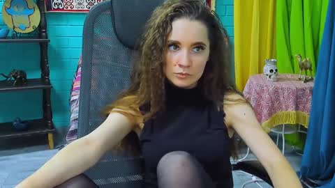 zianichols online show from 29, 1, 2025