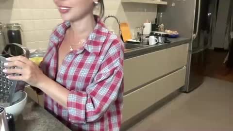 Snapshot of zidya06 chatting on 21, 5, 2026 Nensi online show from 21, 5, 2026