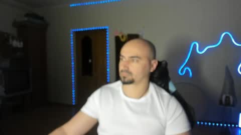 Ziesh online show from 17, 4, 2026