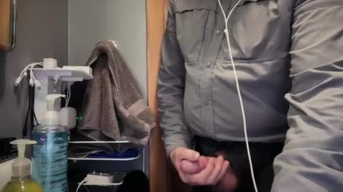 zinger283069 online show from 5, 2, 2026