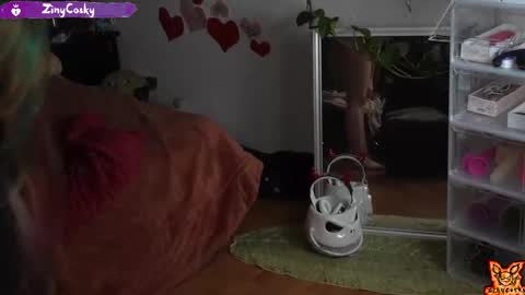 Snapshot of ziny_cosky chatting on 22, 2, 2025 Ziny Cosky online show from 22, 2, 2025