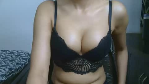 Snapshot of ziyaa_1 chatting on 12, 3, 2026 Ziyaa online show from 12, 3, 2026