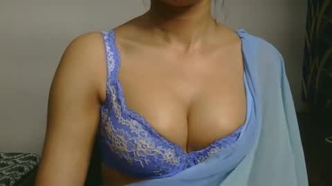 Snapshot of ziyaa_1 chatting on 19, 4, 2026 Ziyaa online show from 19, 4, 2026