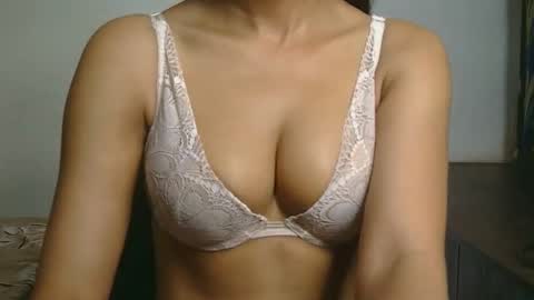 Snapshot of ziyaa_1 chatting on 22, 5, 2026 Ziyaa online show from 22, 5, 2026