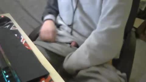 Snapshot of zkraston11 chatting on 18, 12, 2024 zkraston11 online show from 18, 12, 2024