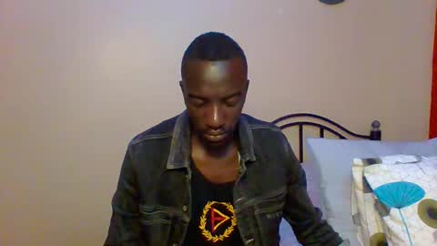 Snapshot of zlatann2012 chatting on 2, 2, 2025 Zlatann2012 online show from 2, 2, 2025
