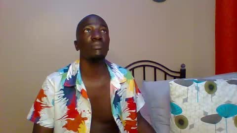 Snapshot of zlatann2012 chatting on 5, 2, 2025 Zlatann2012 online show from 5, 2, 2025