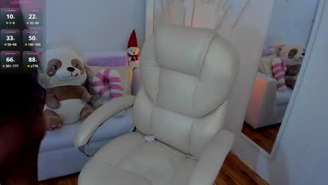 Zobe Love online show from 17, 12, 2024