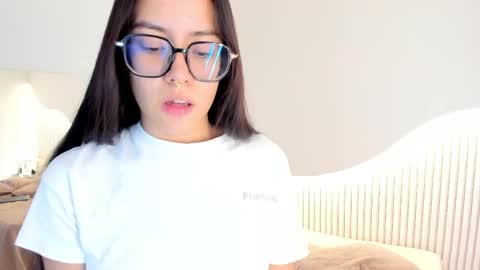 Snapshot of zoe_blunt_one chatting on 15, 5, 2026 zoe_blunt_one online show from 15, 5, 2026