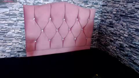 Zoe Bronw online show from 1, 12, 2025