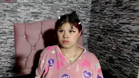 Zoe Bronw online show from 2, 12, 2025