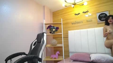 Snapshot of zoe_ch_ chatting on 27, 2, 2025 zoe_ch_ online show from 27, 2, 2025